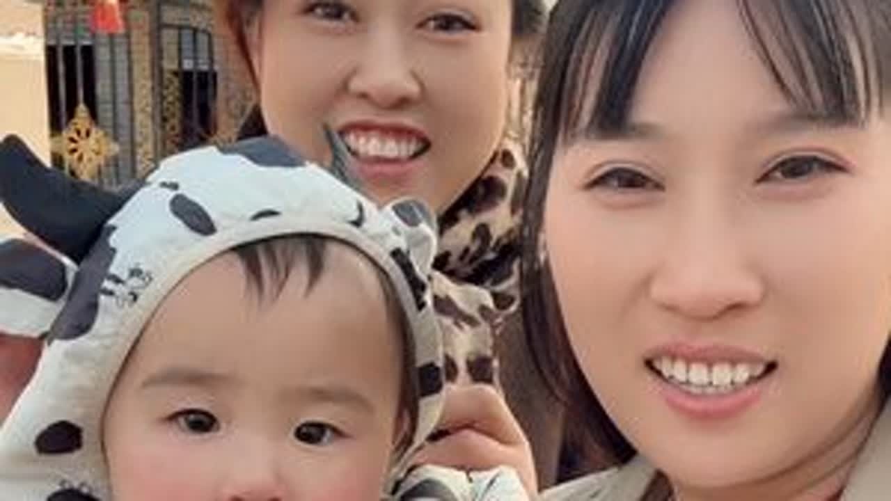 今天给大恒买糖葫芦尽然被老板看不起……
