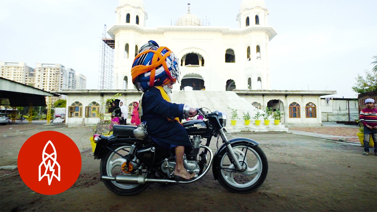 Baba Singh and His 200-Pound Turban