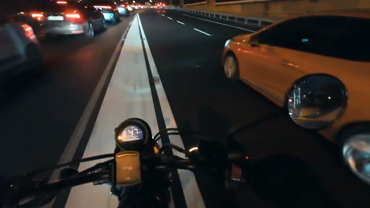 Sabah gün aymadan önce Honda CL 250