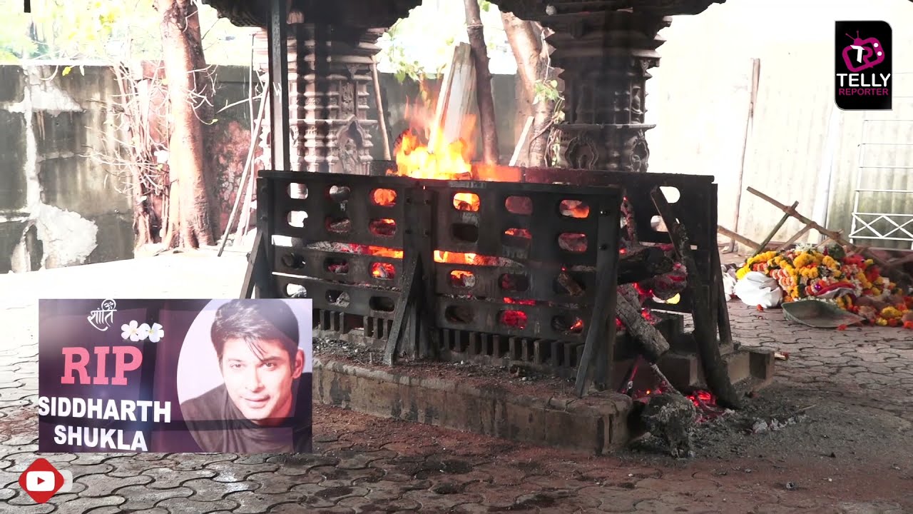 Heartbreaking Pics from Sidharth Shukla's Cremation, Friend Asim Sits As The Late Actor Is Cremated