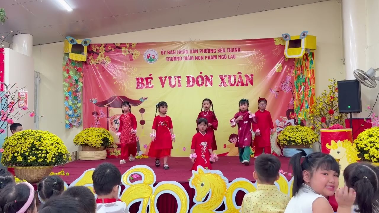 Candy múa xuân 2026 tại trường màm non phạm ngũ lão 