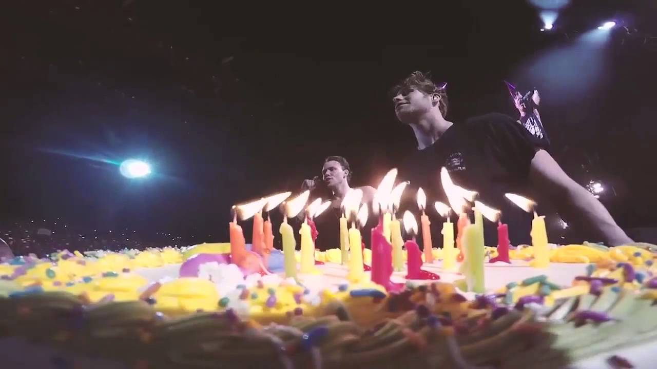 5SOS! Crack Vid Part 3