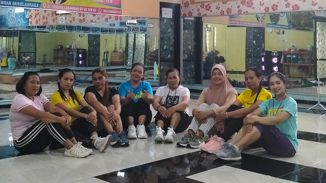 AEROBIK KAMIS MANIS GOBYOS ABIS
