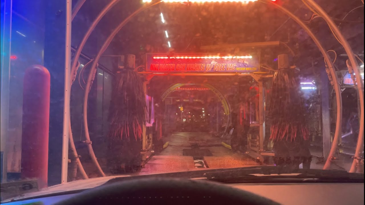 Autec EV-1 In-Bay Express - Freedom Wash (Independence Blvd) AT NIGHT