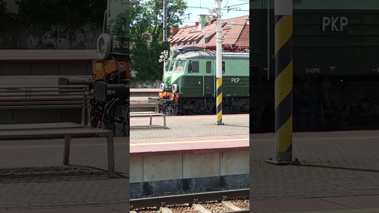 Odjazd Lokomotywy EP07 - 339 na stacji PKP Gliwice