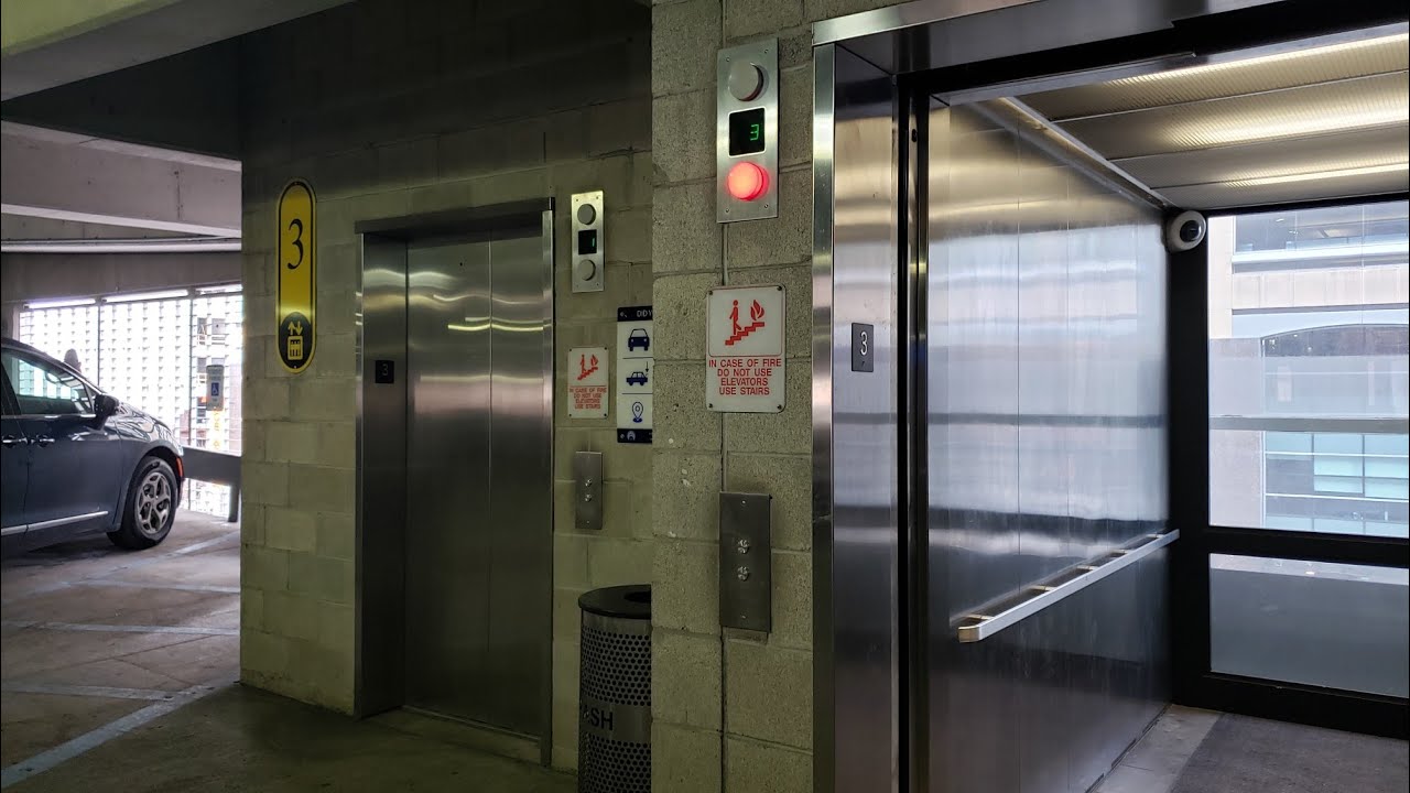 Scenic Otis Gen2 Traction Elevators @ 1001 Woodward Parking Garage, Detroit, MI