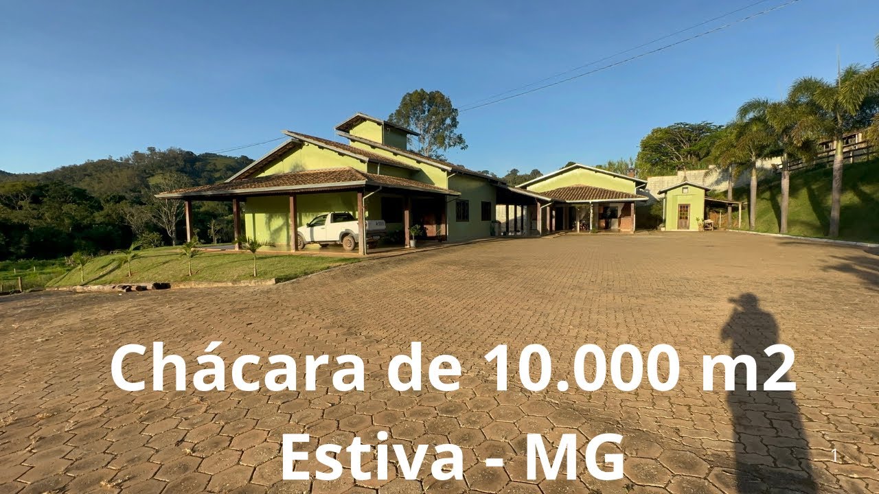 Com Casa de 3 Quartos, Área Gourmet, Piscina e Um Galpão com Câmara de Resfriamento.