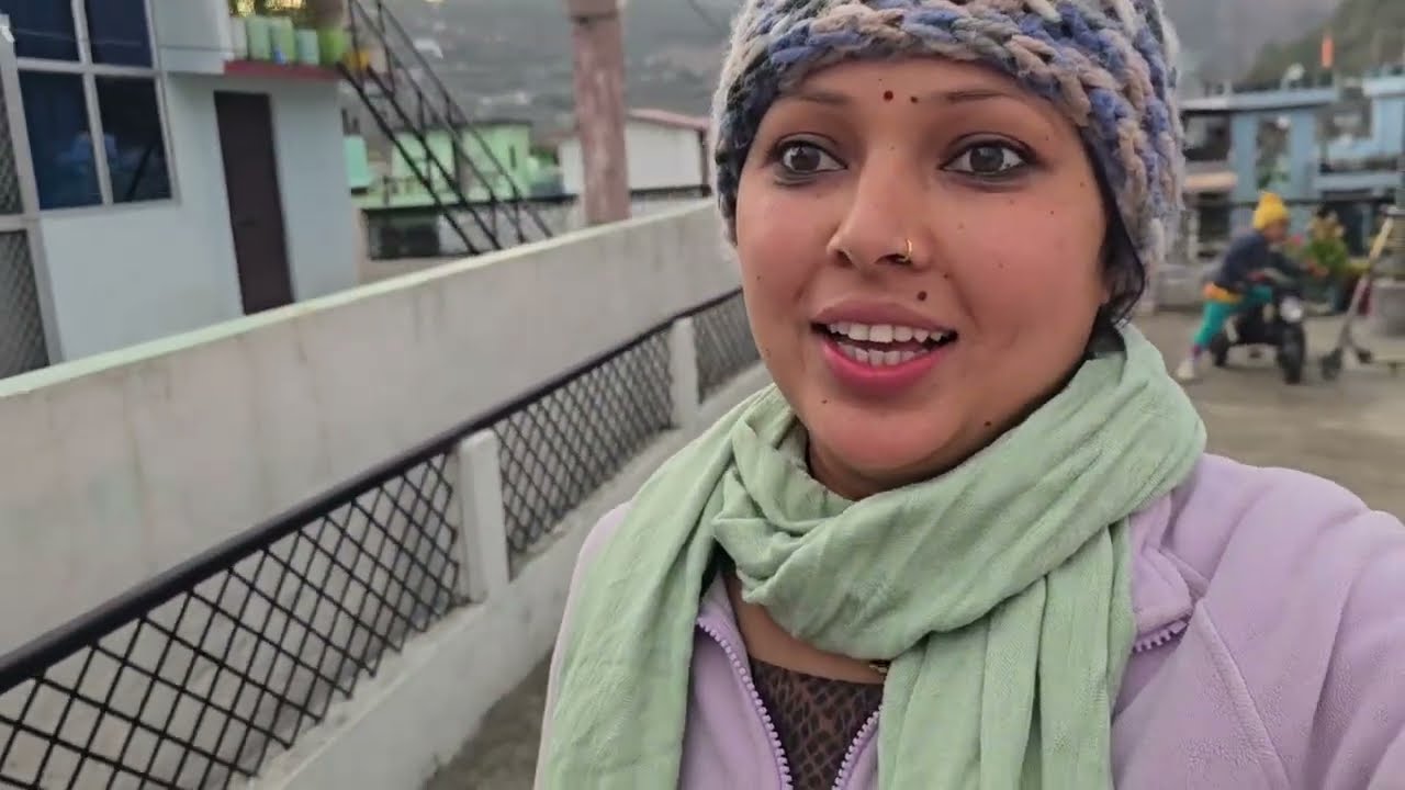 Vlog-51 दादी ने खोला अपना पुश्तैनी खजाना।##ushavlogs #usha #vlogs #outfit #uk05  #winter #pahadi 