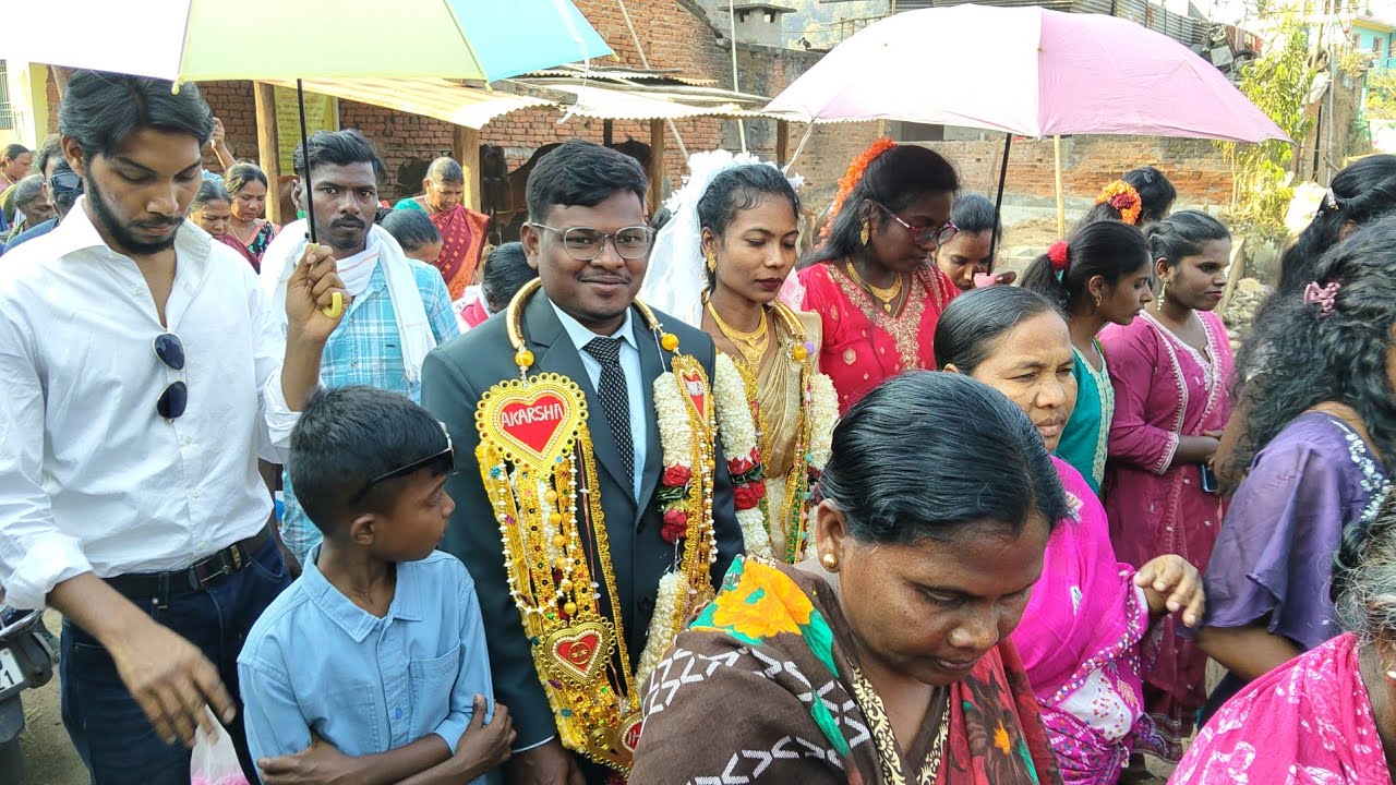 ବାହା ସରିଲା ପରେ ଗା ଲୋକଙ୍କ ଆନନ୍ଦ ର ନାଚ PUTTASING AKARSHITA weds JUNAS 