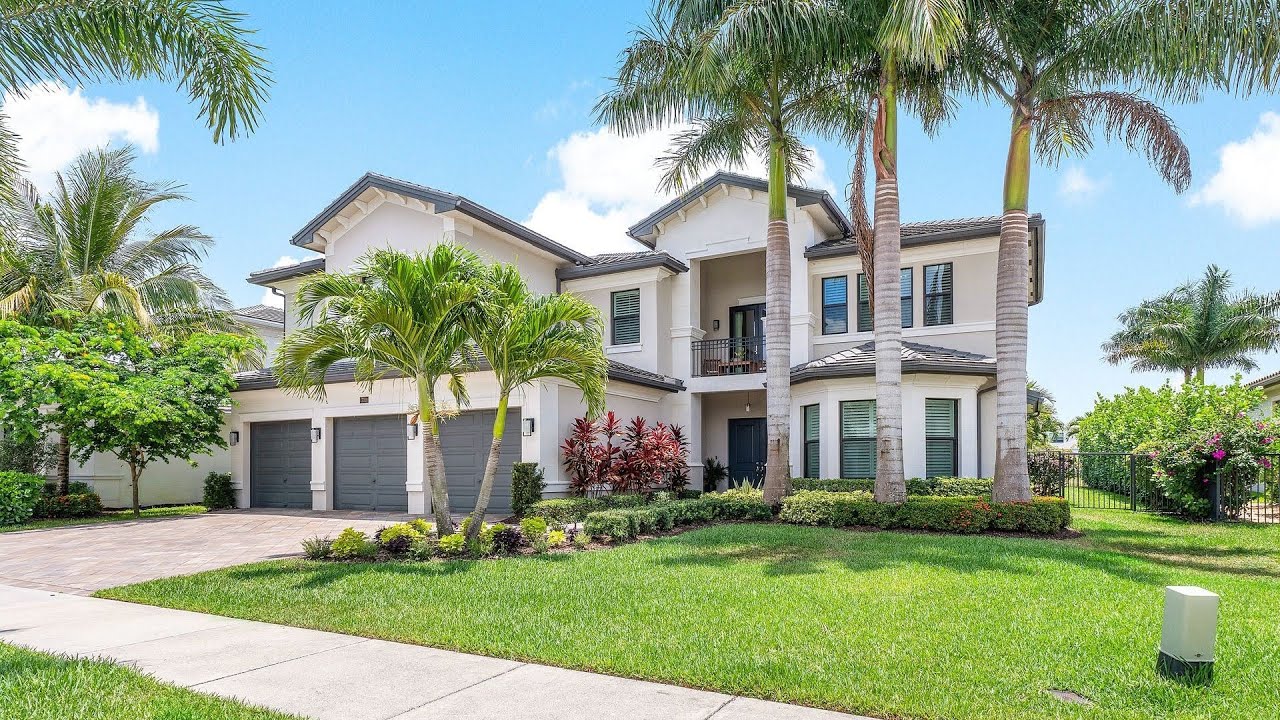 Grand estate boasts 5 lavish bedrooms in Boca Raton asking $4,050,000