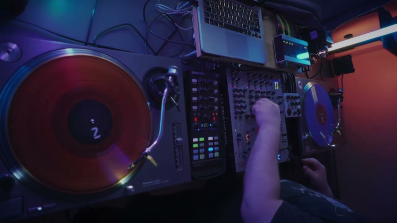Studio Sessions 001 with Xone 92 Limited Edition /Oh by the way,Merry Xmas to all!/