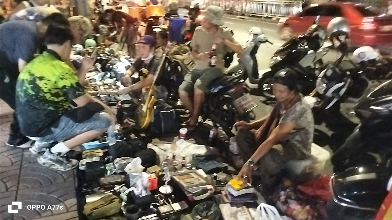 เดินคลองถมแยกเสือป่า #ตลาดมืดมือสอง เริ่ม 2ทุ่มถึงตี2 วันเสาร์ ของเก่าจัดเต็มริมถนนเจริญกรุง