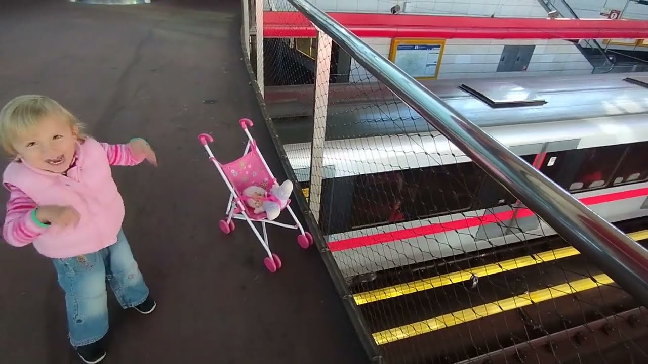 Metro Praha linka C stanice Stříźkov počítání souprav