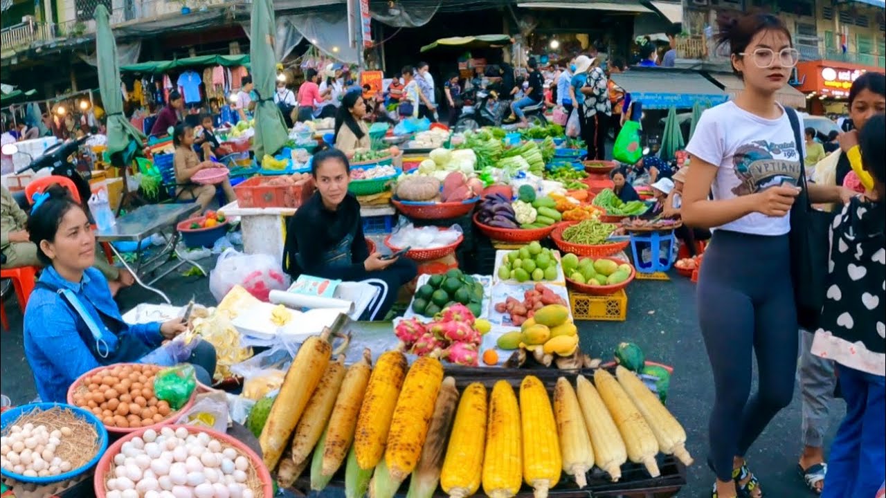 Best Cambodian street food 2023 | Walking tour traditional market in Phnom Penh City
