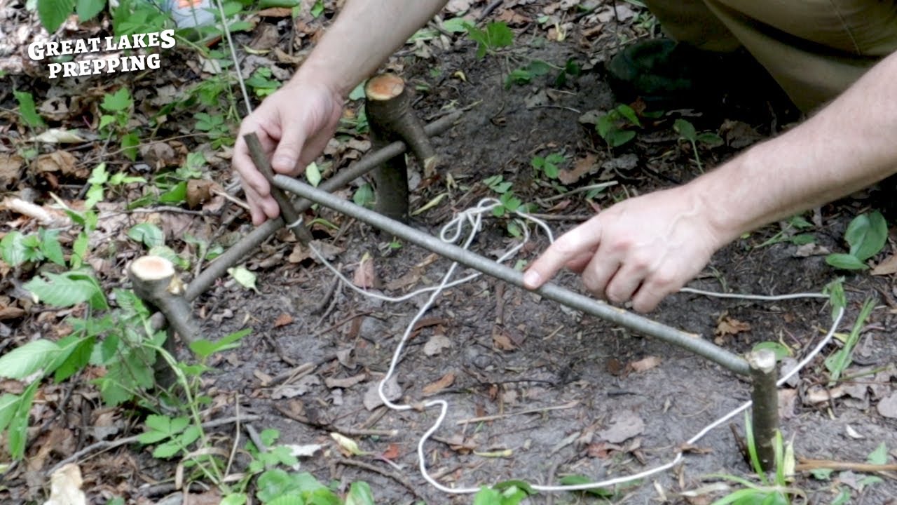 Простейшая самодельная пружинная ловушка-ловушка для мелкой дичи Bushcraft