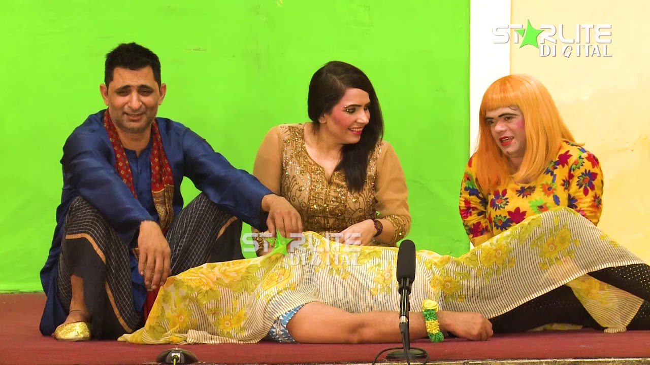 Amjad Rana and Vicky Kodu | Stage Drama Halchal | Comedy Clip 2020