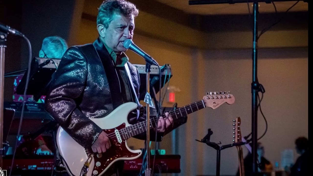Sid Reisner in rehearsal with Metrobeat, working on “Suspicious Minds” by Elvis Presley. Audio track