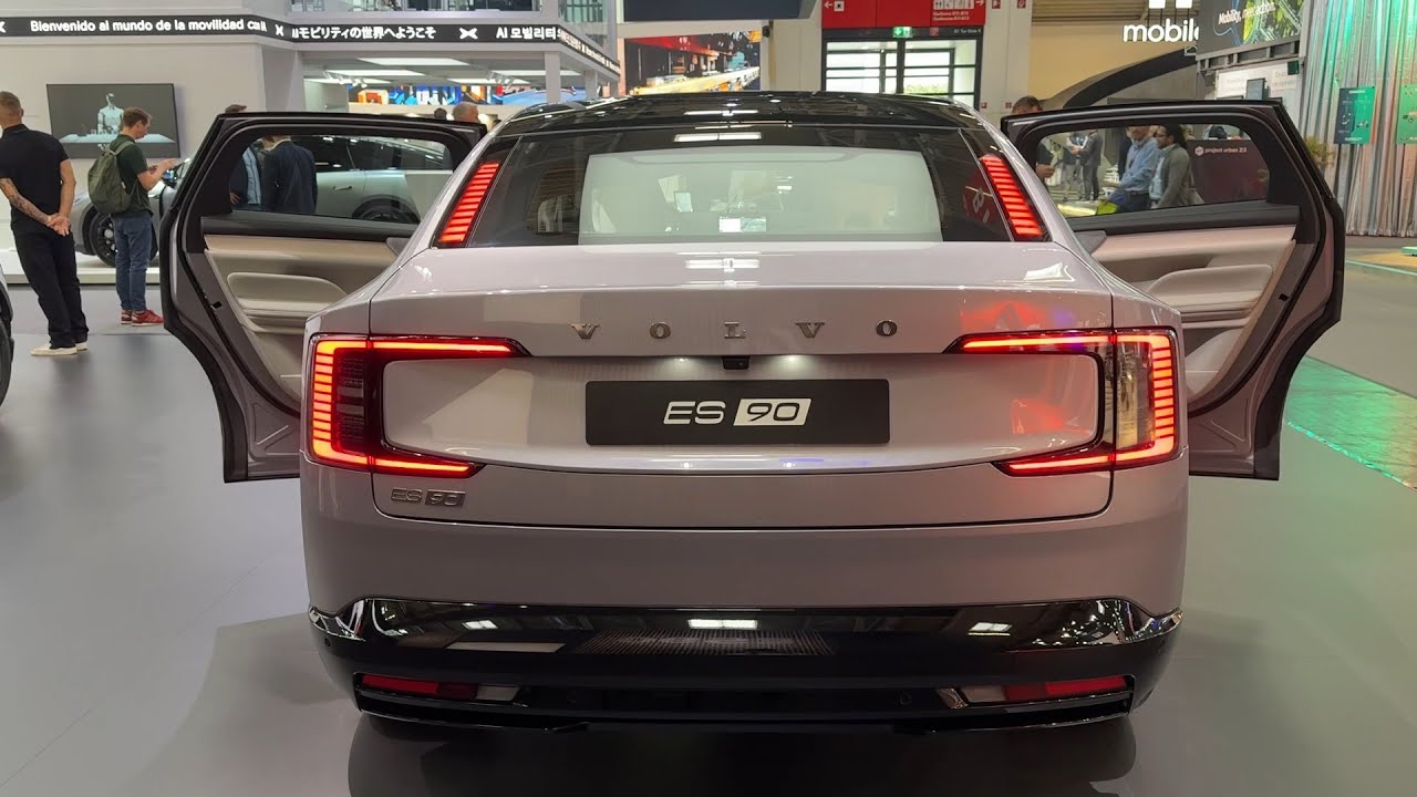 Новый VOLVO ES90 2026 года &mdash; тест на практичность, багажник и крутые дверные ручки