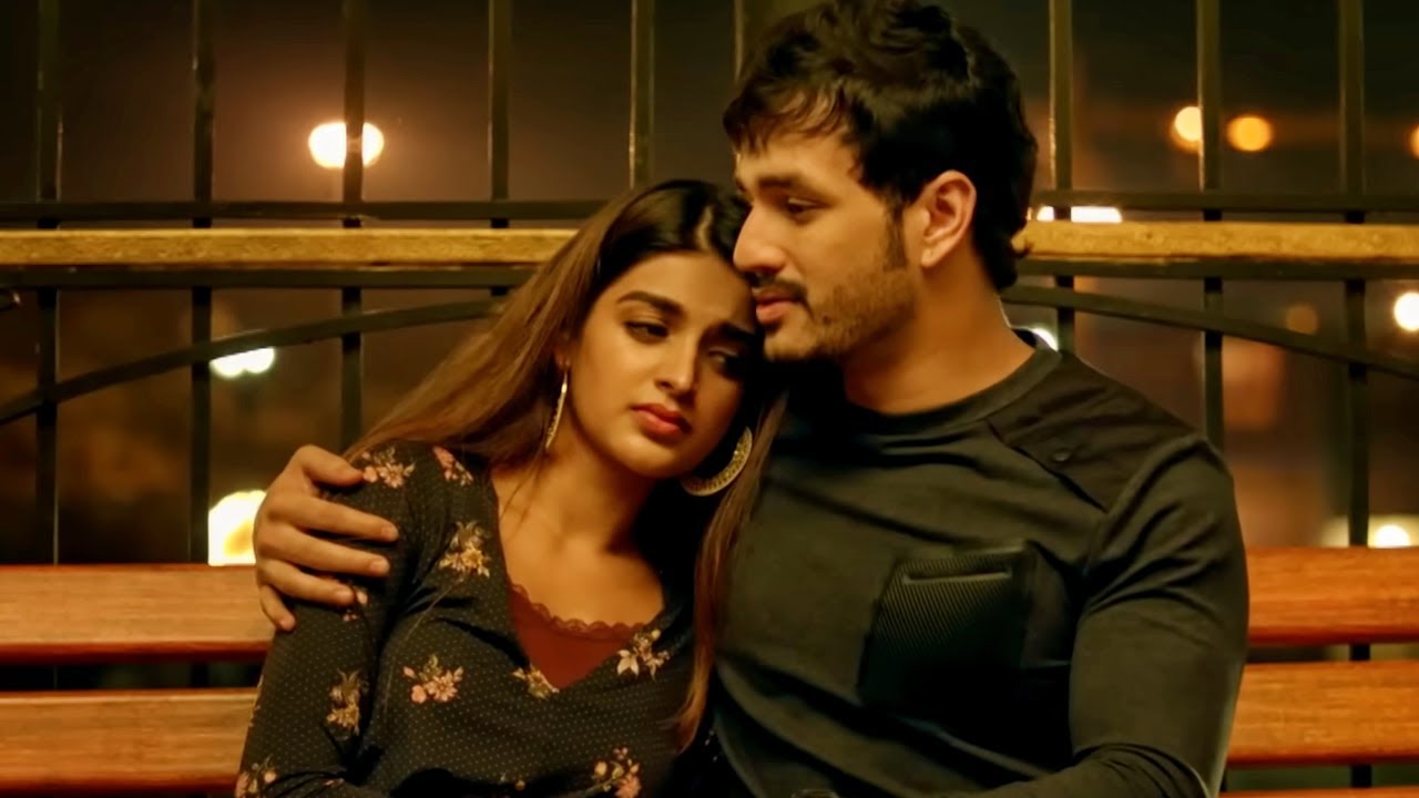 Akhil Akkineni की सबसे लंबी रिलेशनशिप सिर्फ एक महीना ही चली थी | Mr Majnu फिल्म का Best सीन