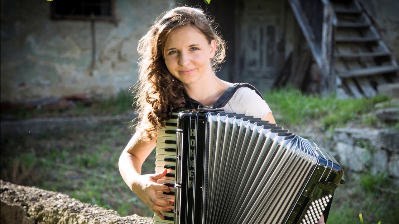 Pozdrav z Dolenjske - Anja Zorjan