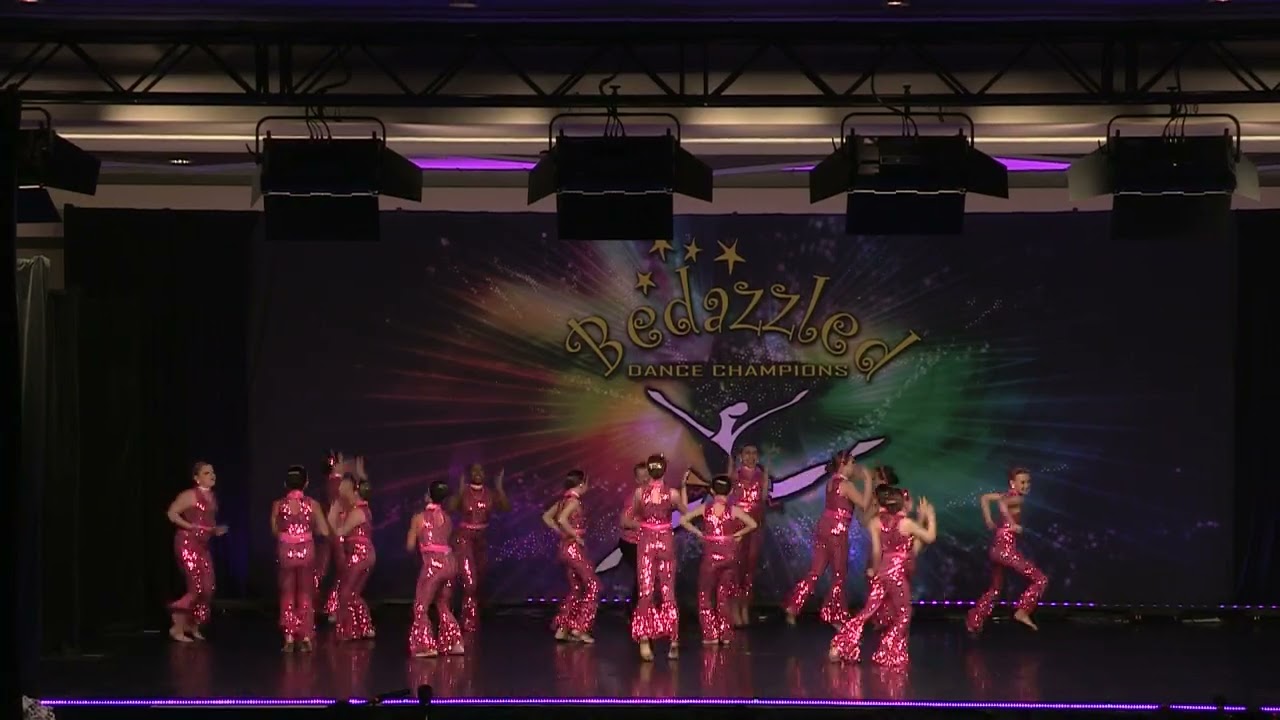 Mjpas  jazz shake your groove thing Bedazzled