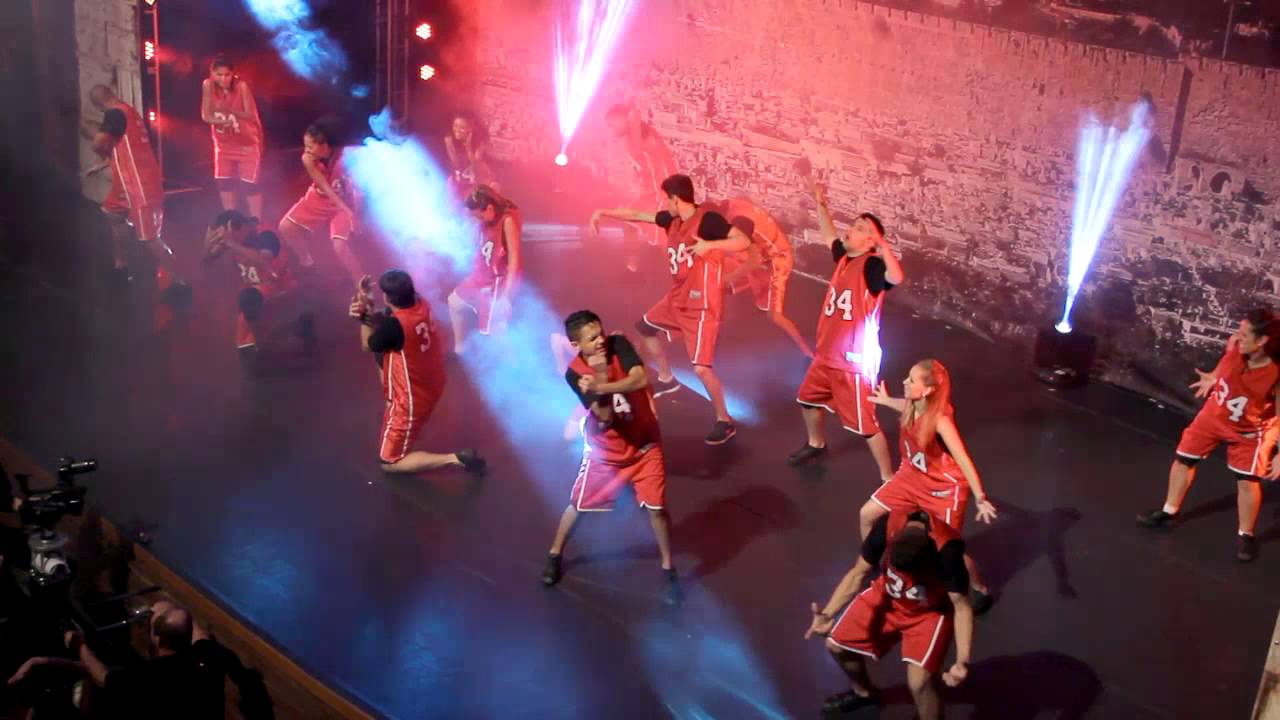 Coreografia MIL GRAUS - Praise Cia. de Dança