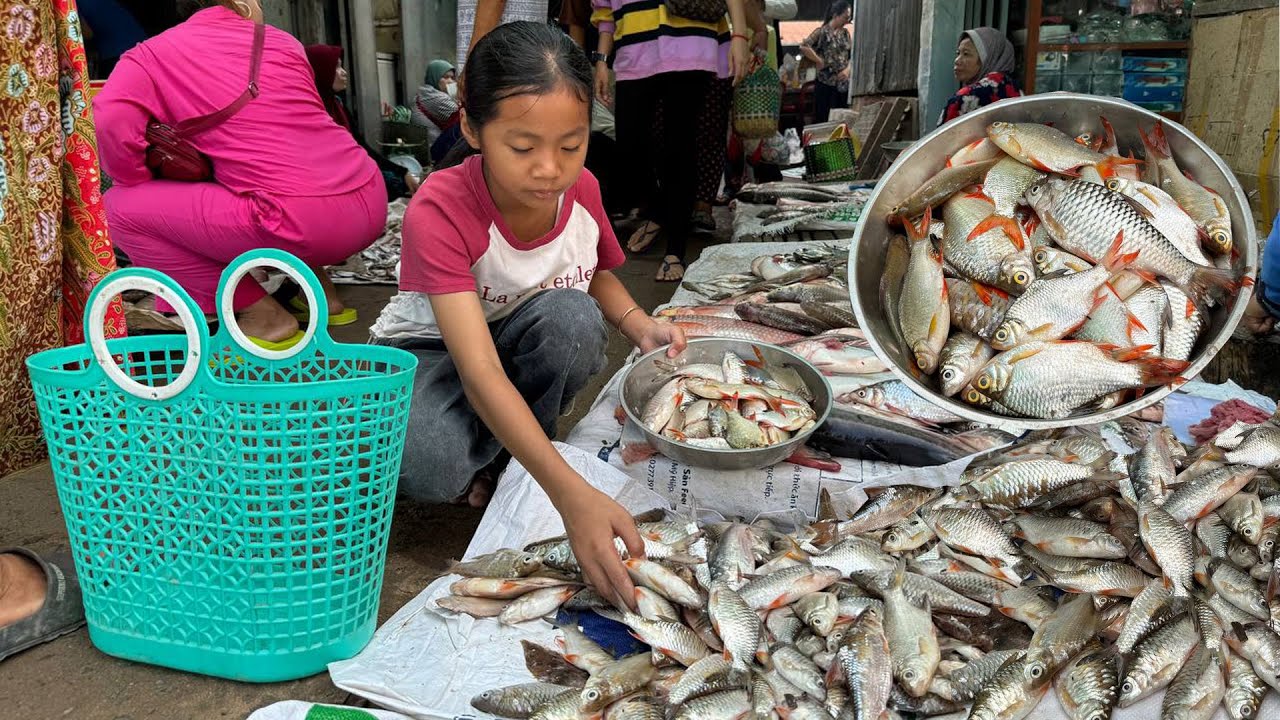 Market show : River fish is so fresh this morning - Yummy river fish recipe - Enjoy Country Life