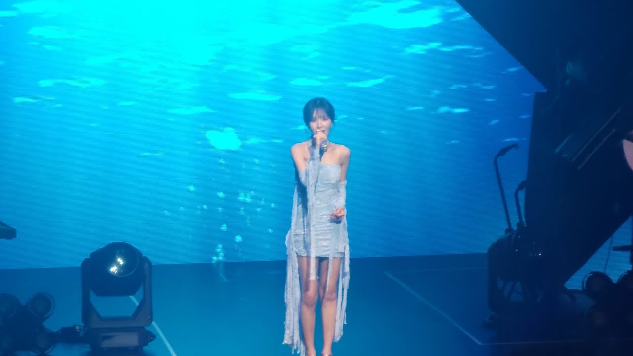 20251220 웬디 Wendy Wealive Concert in Malaysia - Like Water (Fancam)