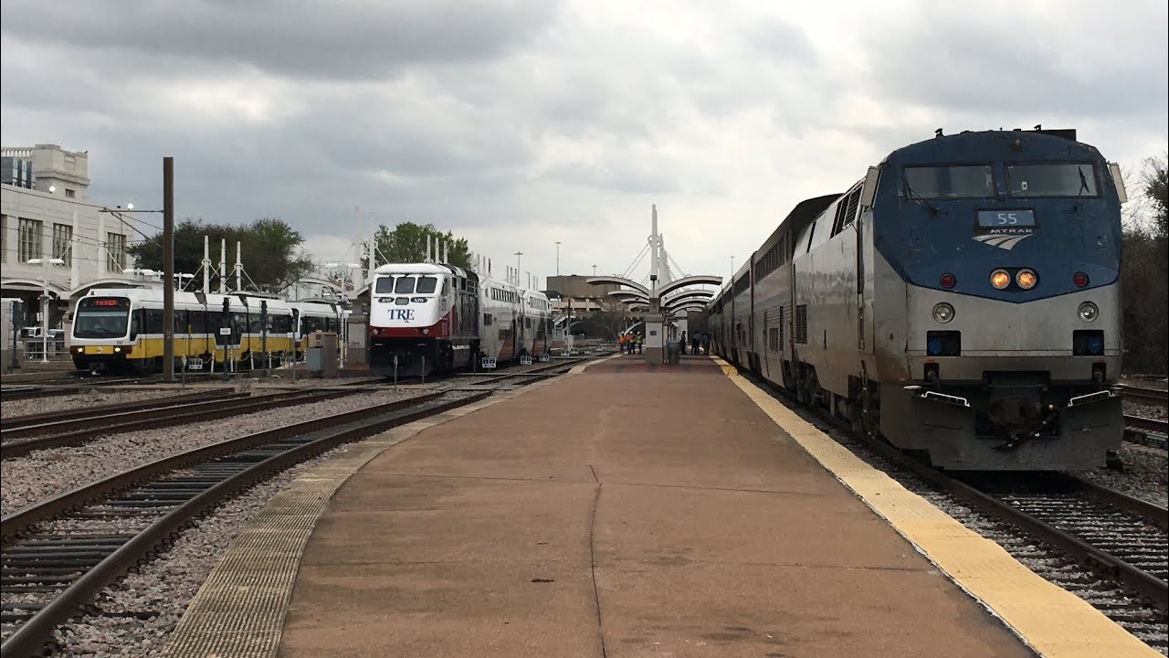 Trains in Dallas & Hurst, TX - 3/5/26