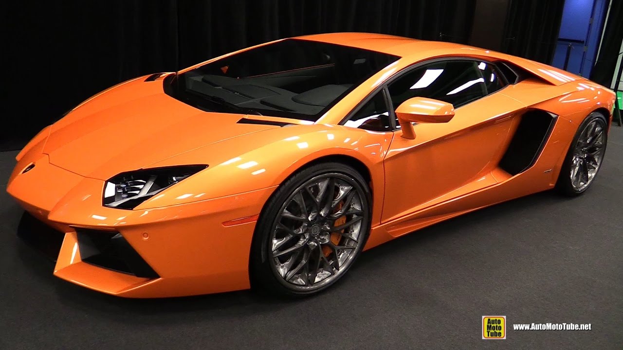 2017 Lamborghini Aventador LP700-4 - Exterior and Interior Walkaround - 2017 Montreal Auto Show