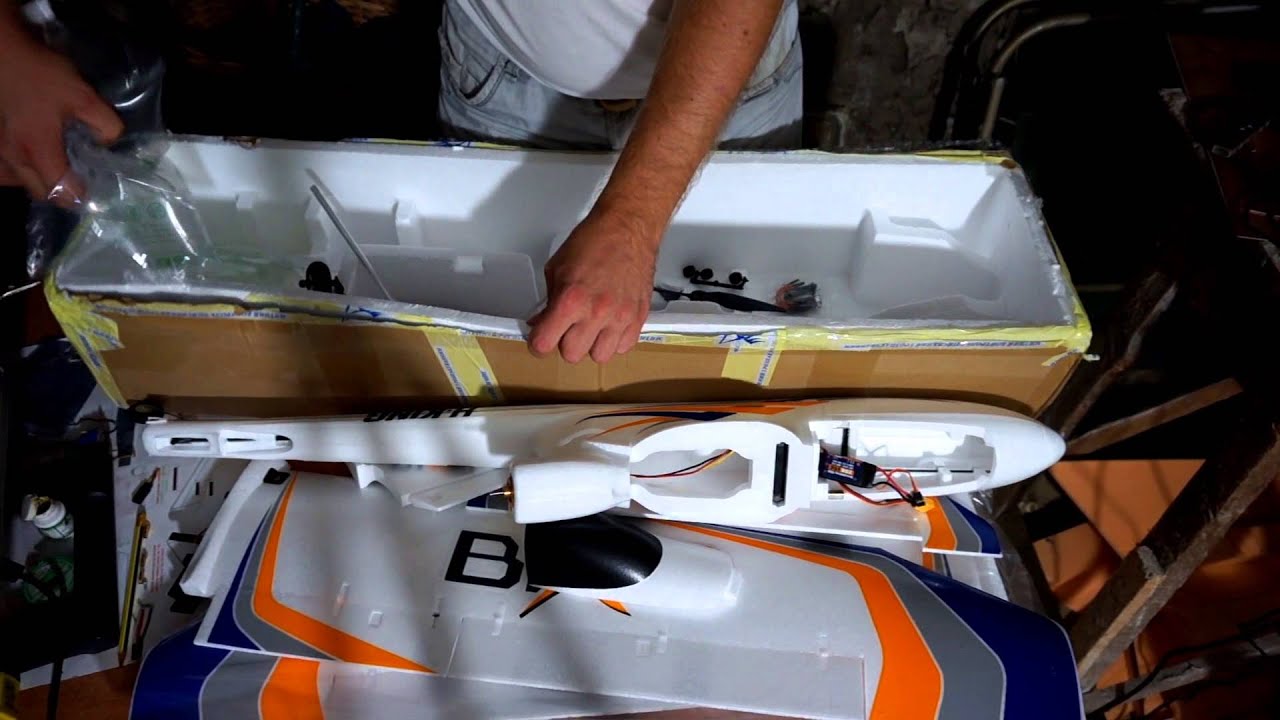 Hobbyking Bix3 (Bixler 3)  - Unboxing (обзор поставки)