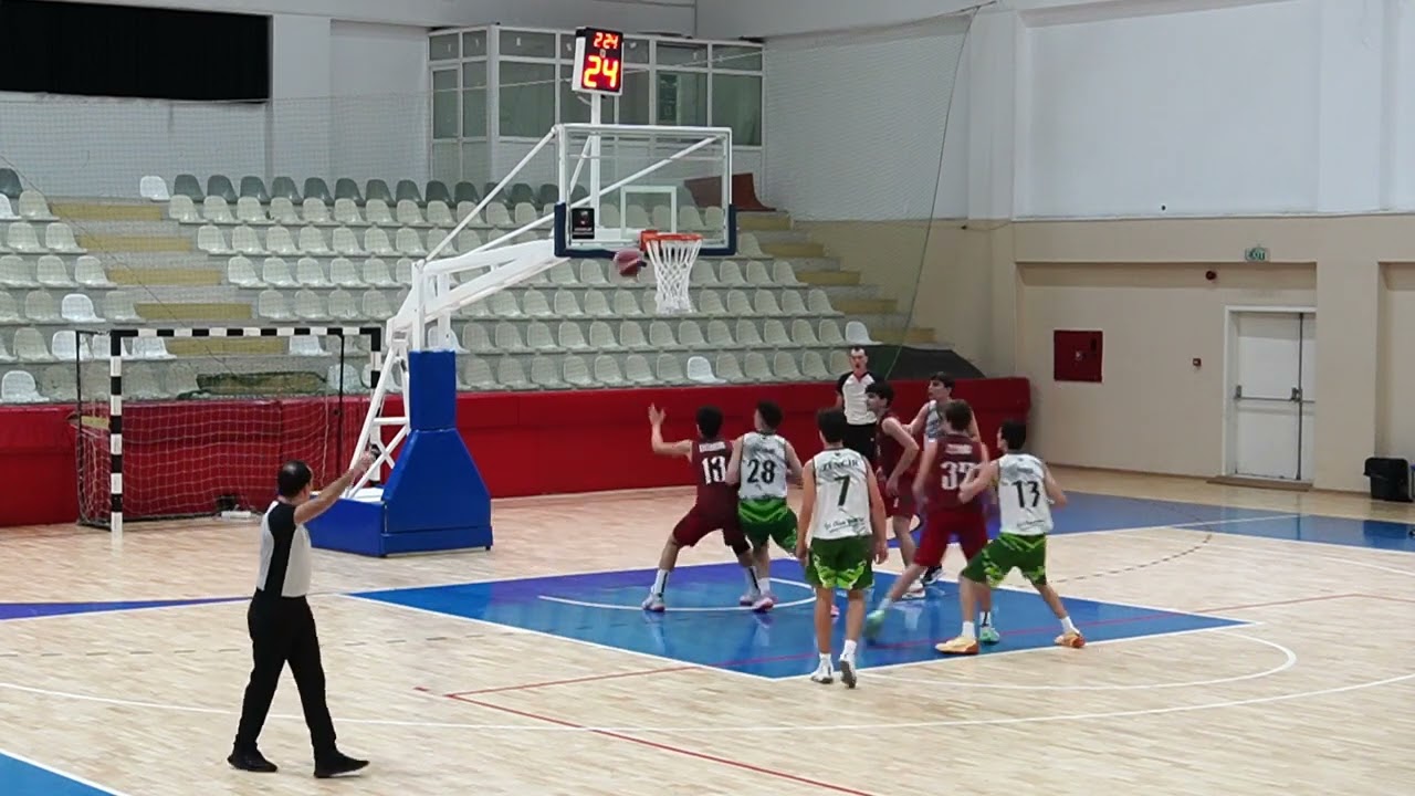 U16 IZMIR BASKET BANDIRMA IZMIR IHTISAS vs KARSIYAKA A