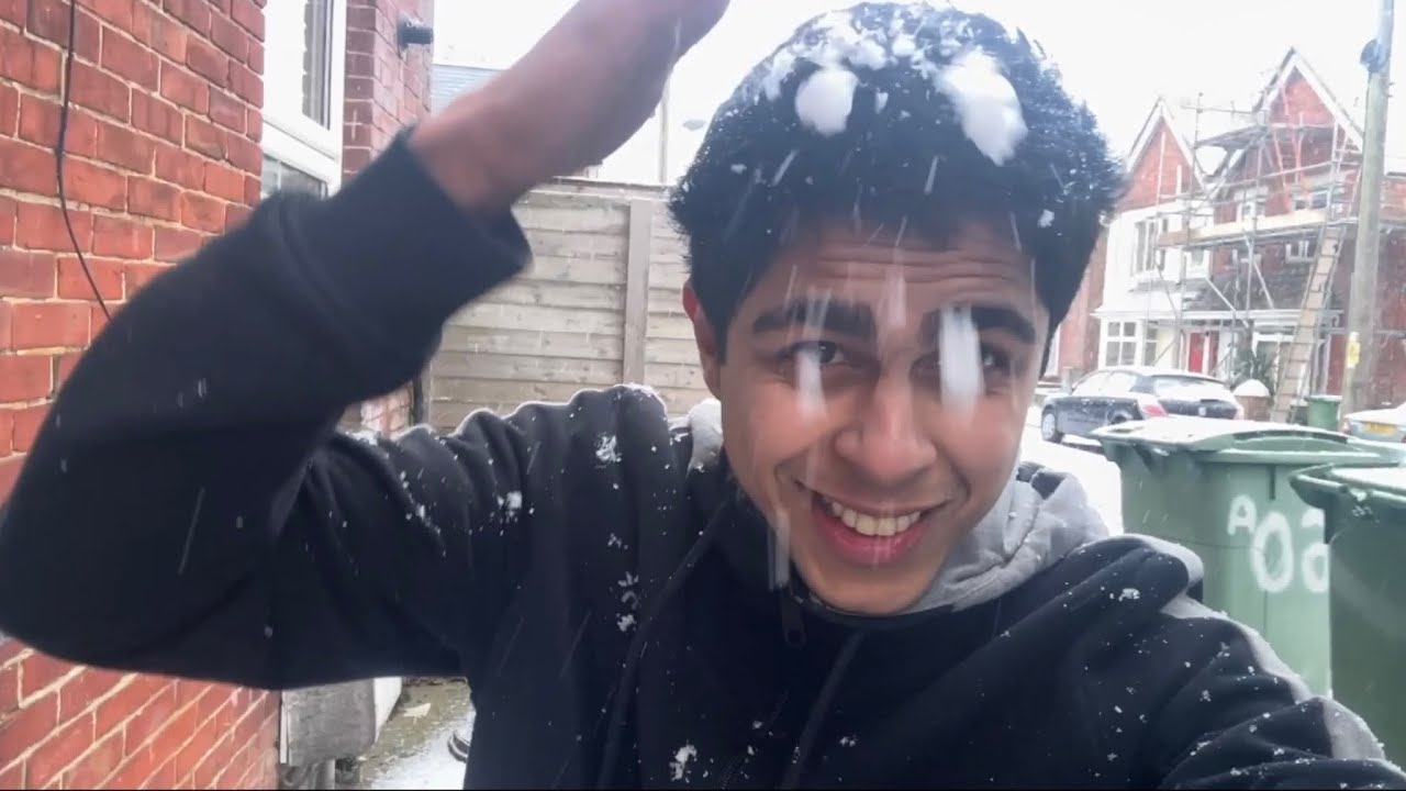 First Snowfall Experience ❄️🥶 #malayalam #kidbillsvlogs 
