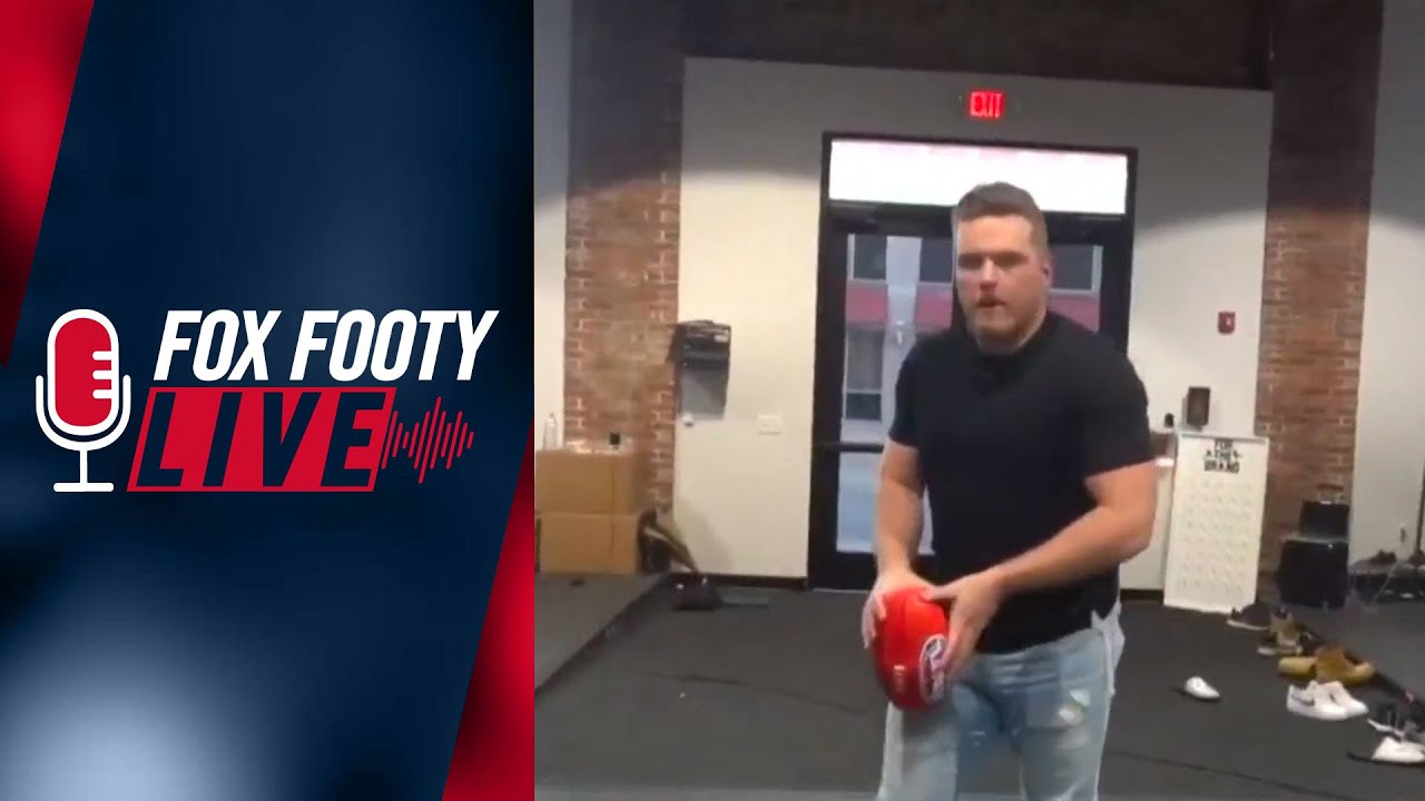 Derm gives Pat McAfee a few tips on his kicking | Fox Footy Live