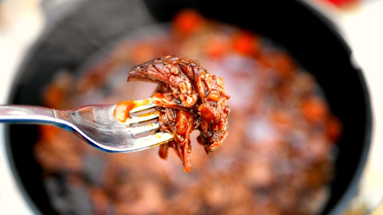 BOEUF BOURGUINON - Dutch Oven Recipe