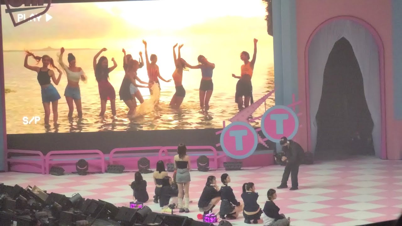 [직캠]TWICE 8주년 팬미팅 팬이벤트
