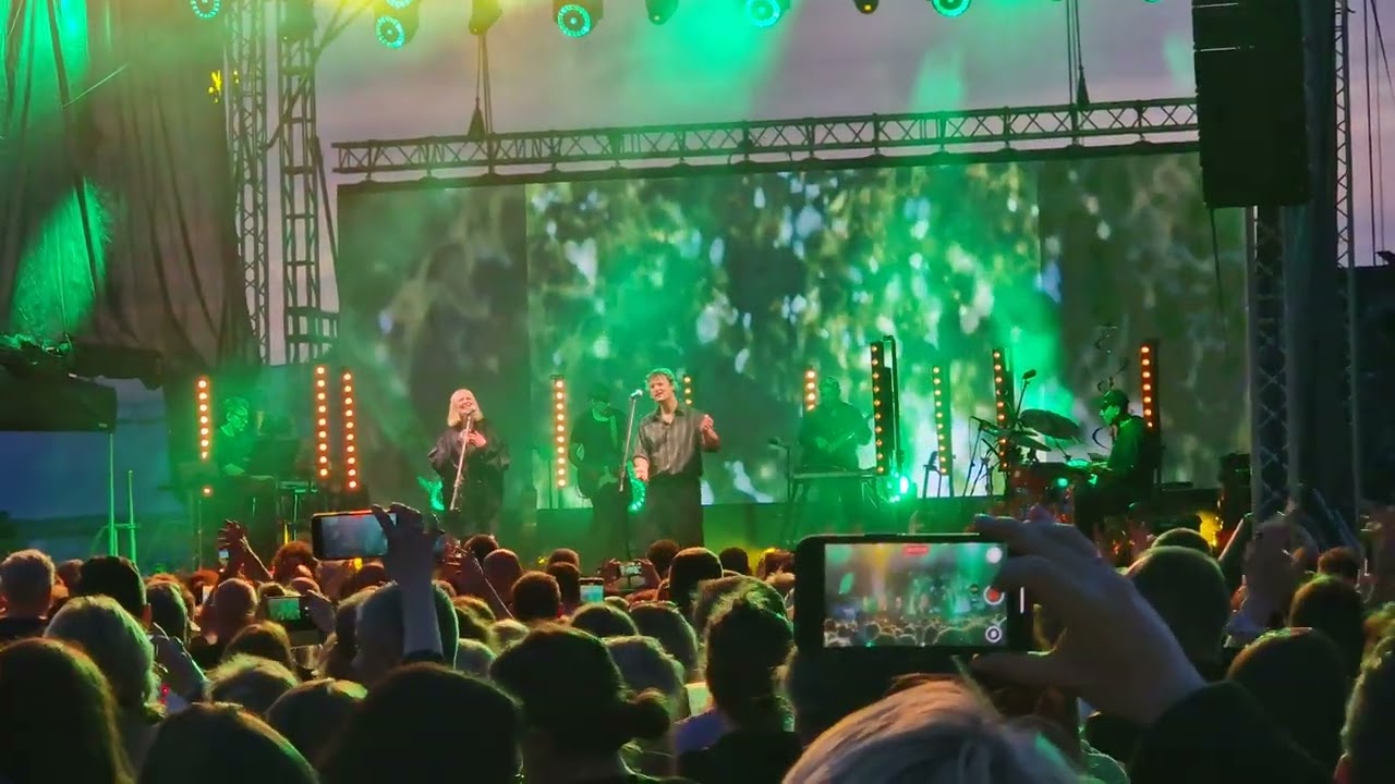 Kasia Nosowska  - Błażej Król  - Przez twe oczy zielone  - Bydgoszcz  Fabeyka Lloyda