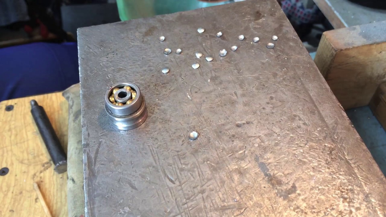 Имитация заклёпок на тонкостенной поверхности.