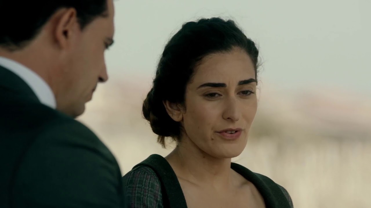 مسلسل ليالي أوجيني - كريمة تفتح قلبها لفريد في قعدة عاطفية على البحر