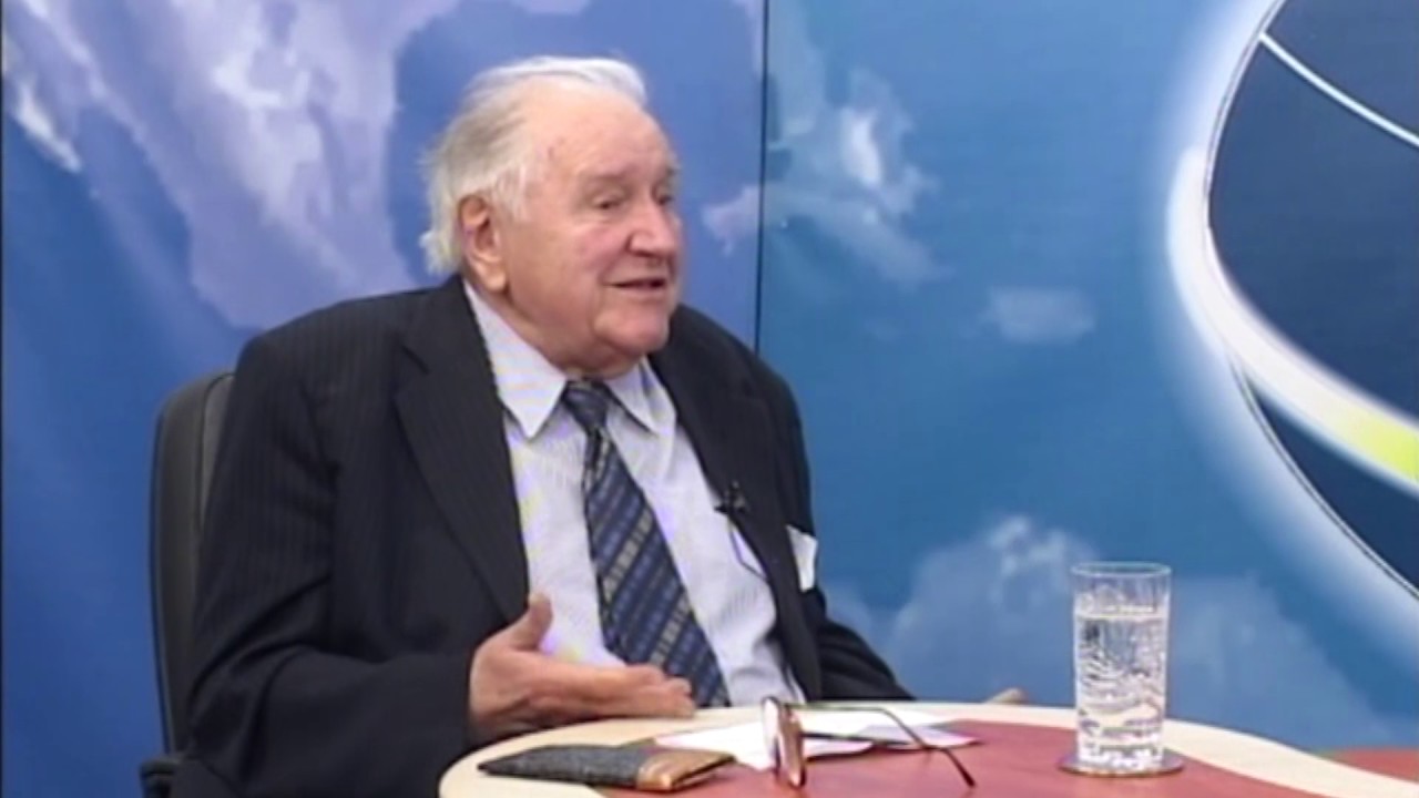 Emisija &ldquo;Svedok vremeplov&rdquo;, gost akademik Dejan Medaković, april 2007.