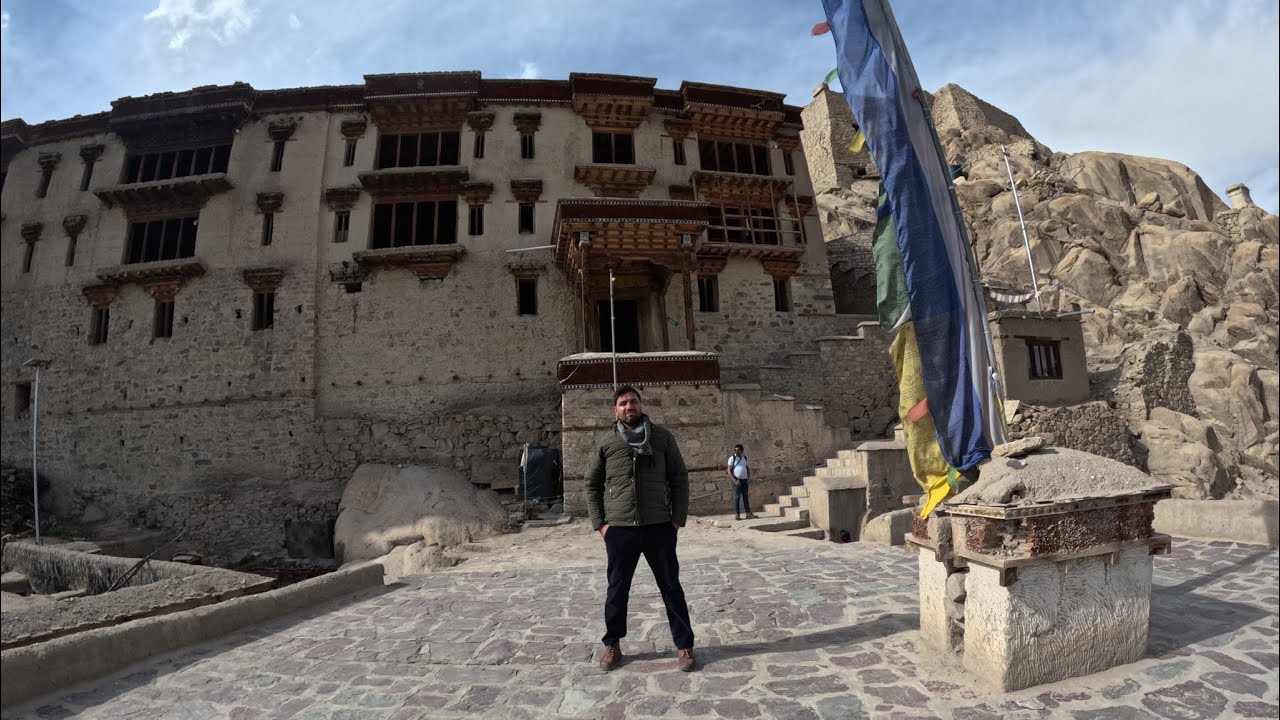 Shey Palace Leh To Lamayru The Moonland ,#moonland #Lamayru#travel #bikers 
