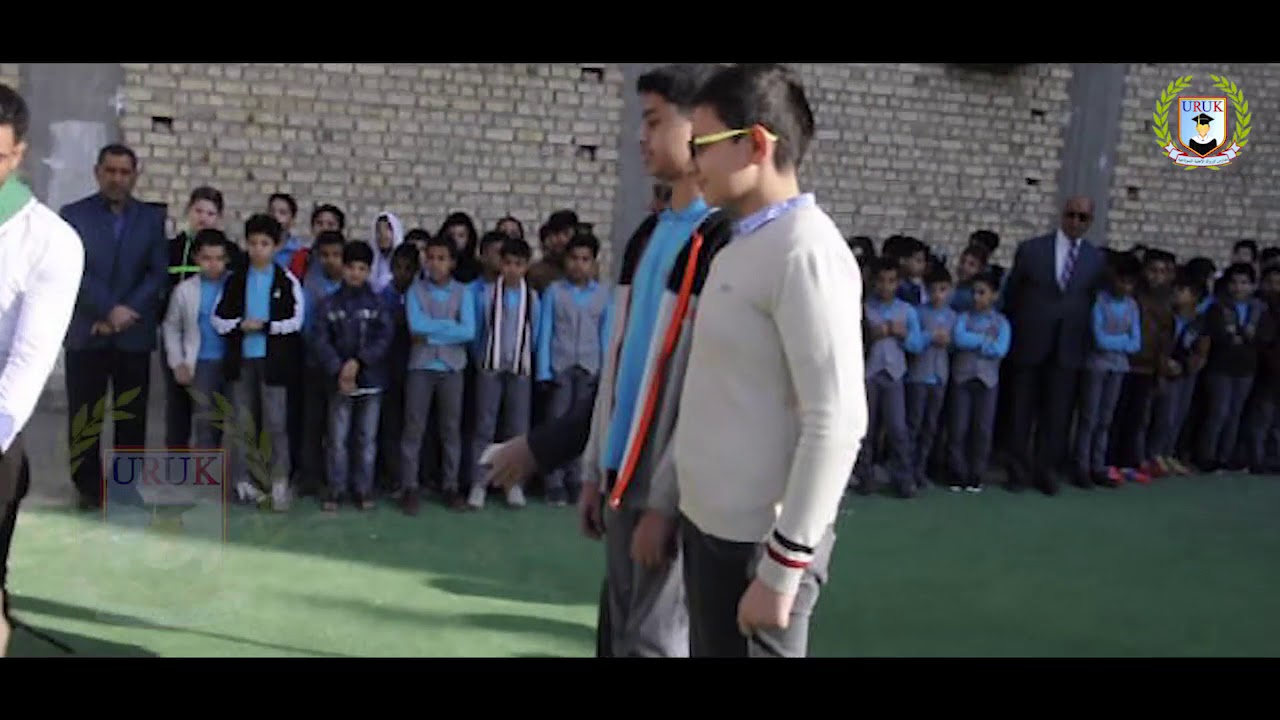 جانب من توزيع جوائز تحفيزية على التلاميذ المتميزين