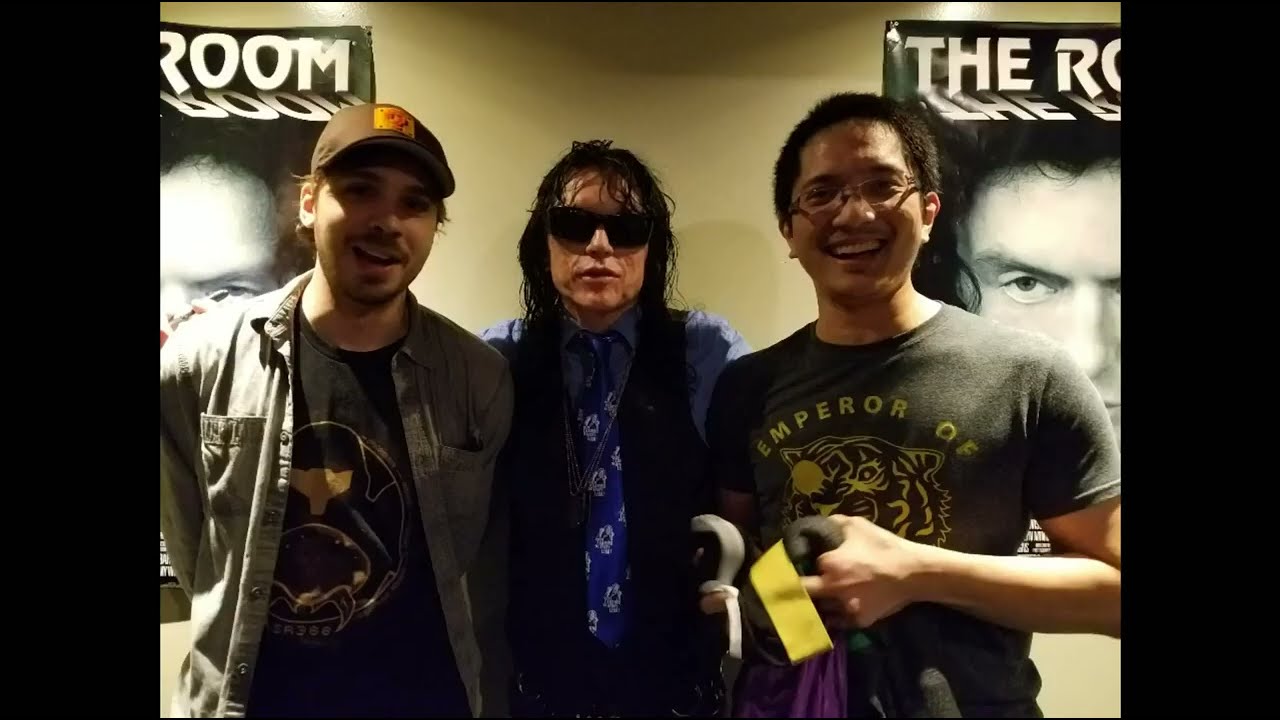 Vinesauce : Vinny meets Tommy Wiseau for the frist Time