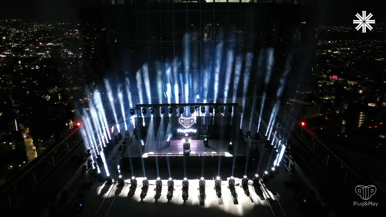 VL10 & VL2600 | Plug & Play Lights Up Mexico City