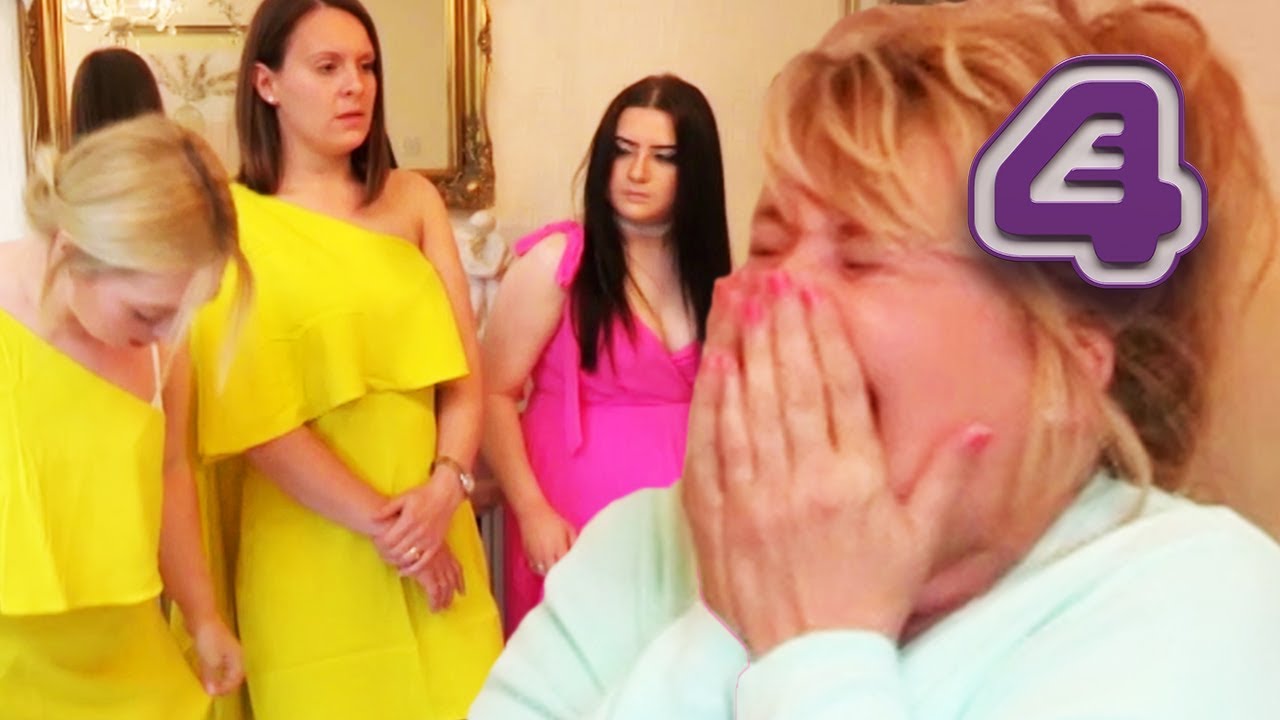 Bride's Mum Cannot Stop Laughing At 