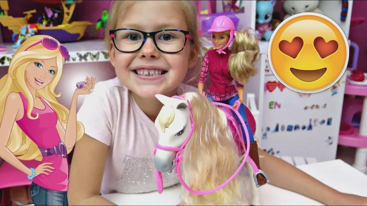 Barbies verrücktes interaktives Pferd: Wer hat die Küche verwüstet? Spannende Geschichte!