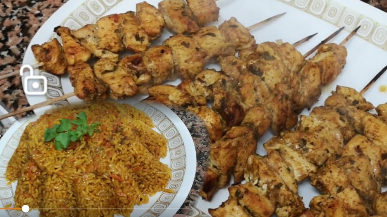 قضبان صدور الدجاج في الفرن بتتبيلة لذيذة مرافق ب ارز المطاعم👍👍👍