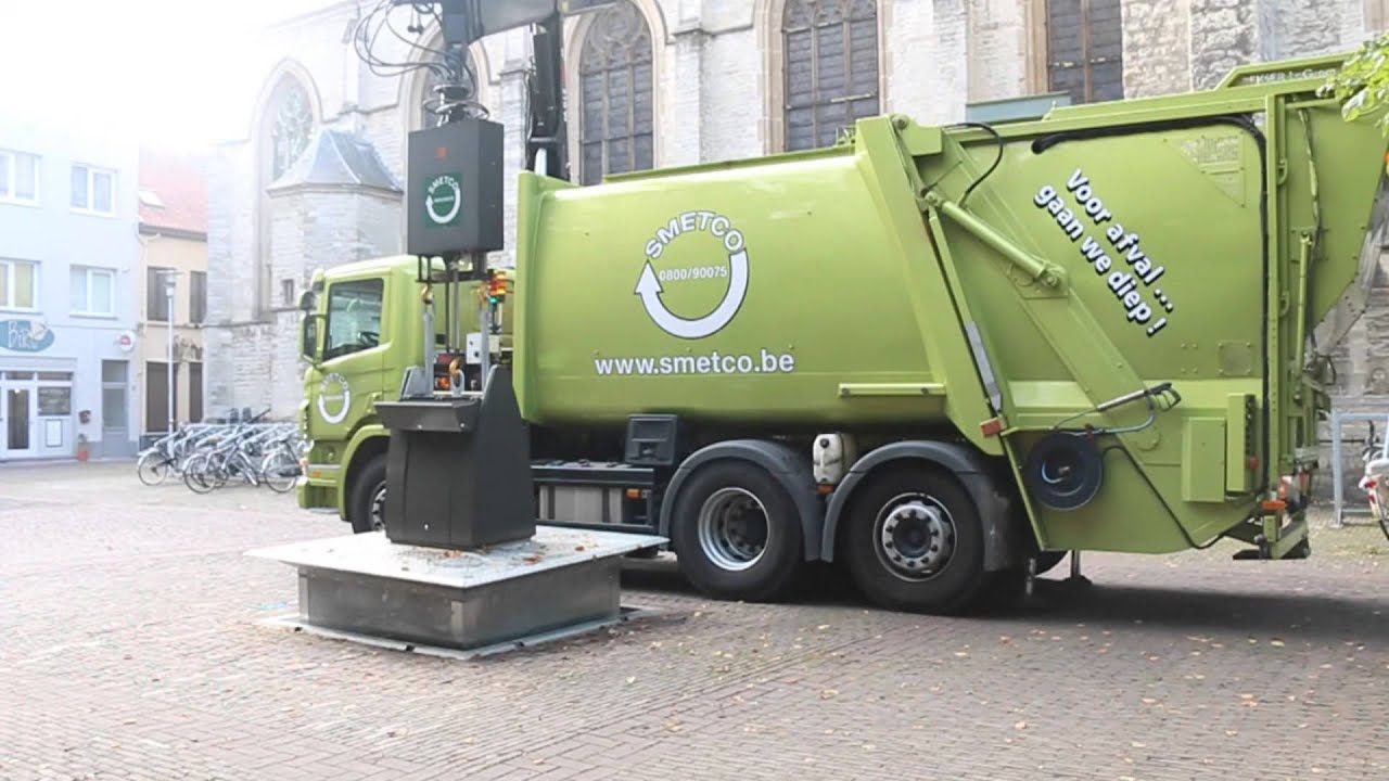 Ondergrondse container leegmaken