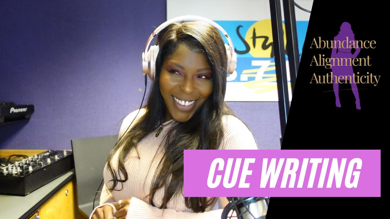 Cue Writing for Radio & Podcasts: How to Write an Introduction for Interviews & Features