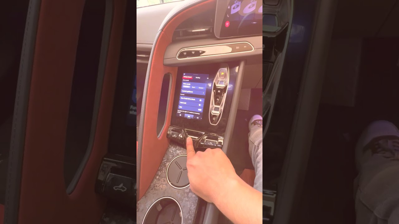 MG Cyberster is available at MG's first select showroom in India, in Thane.  #mgmotorindia #mg